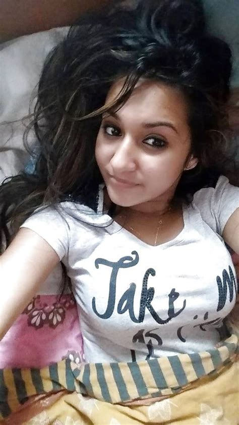 Indian Girl On Bed Porn Videos